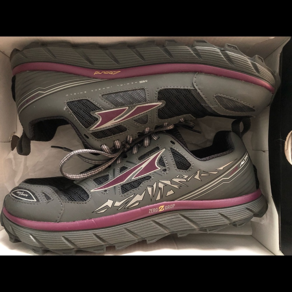 Altra Womens Lone Peak 3.0 Trail Runner